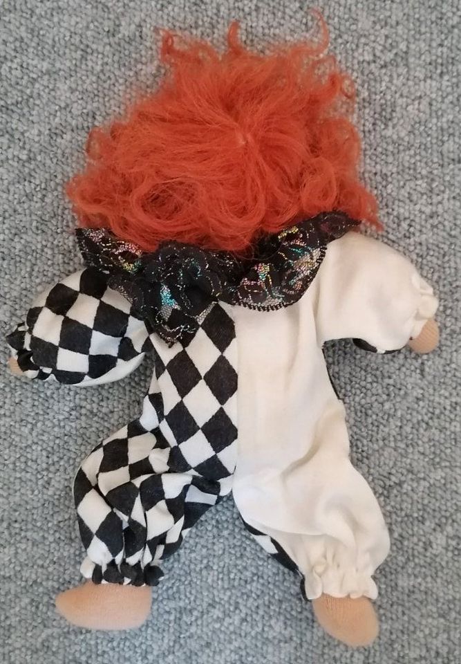 Clown Stoffpuppe ca. 24 cm mit handbemaltem Gesicht Vintage in Hannover