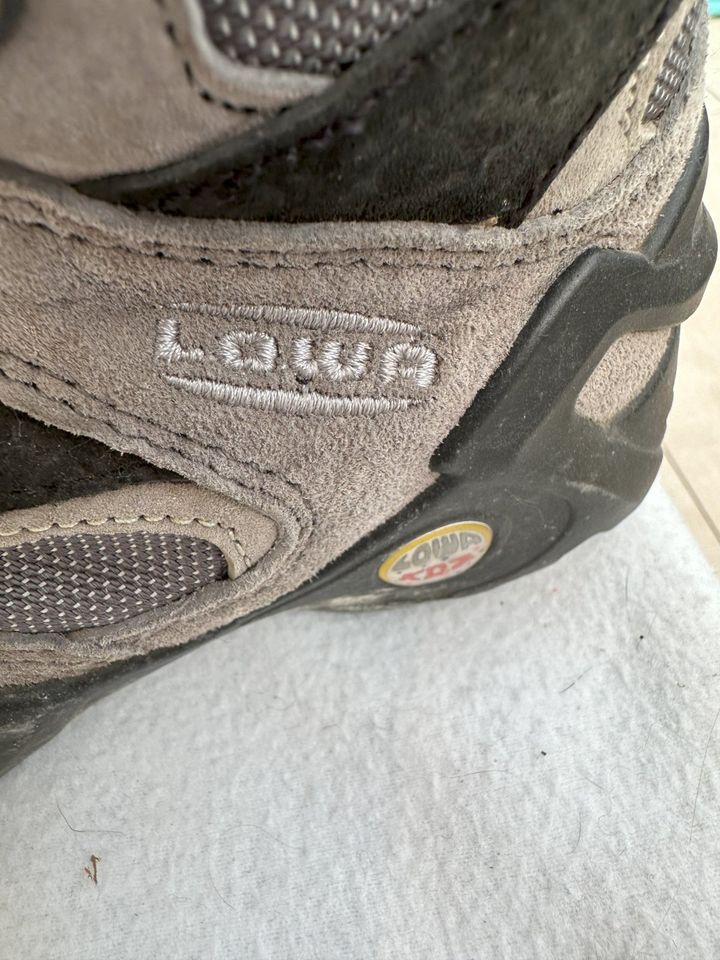 LOWA KDZ Wanderschuhe für Kinder, Größe 31 in Friedrichshafen