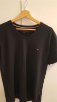 T- Shirt Tommy Hilfiger xl Schwarz Schleswig-Holstein - Norderstedt Vorschau