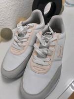 Damen Schuhe, Sneaker. FILA. Gr.42. wie neu Hessen - Marburg Vorschau