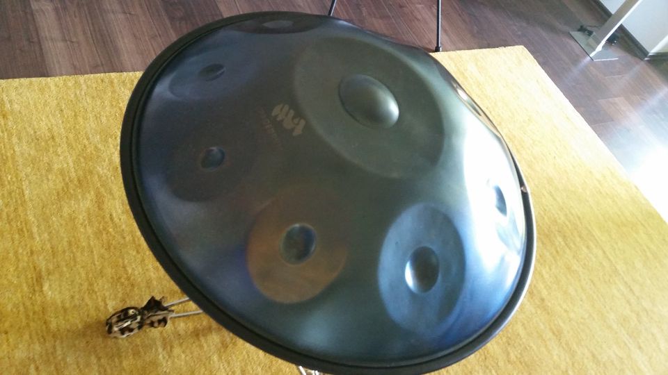 Handpan Spacedrum Nitro 9Töne AMARA D-Moll wie neu!NP 1870 Euro in Minden