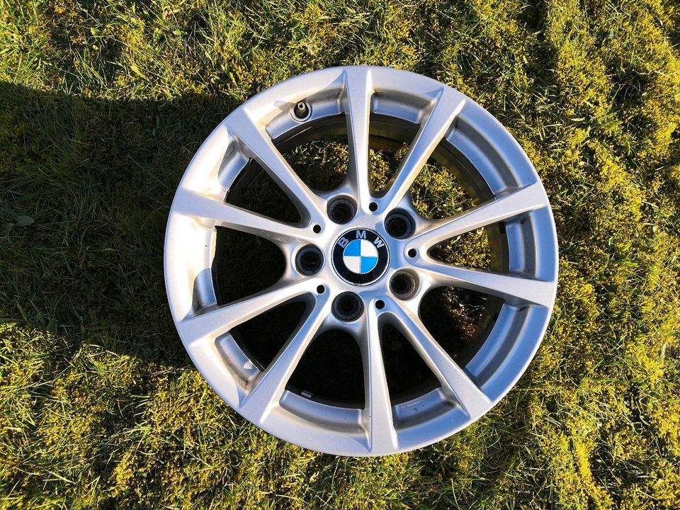 16 Zoll BMW 3er F30 F31 Alufelgen Styling 390 5er 1er X1 Felgen in Beuren (Hochwald)