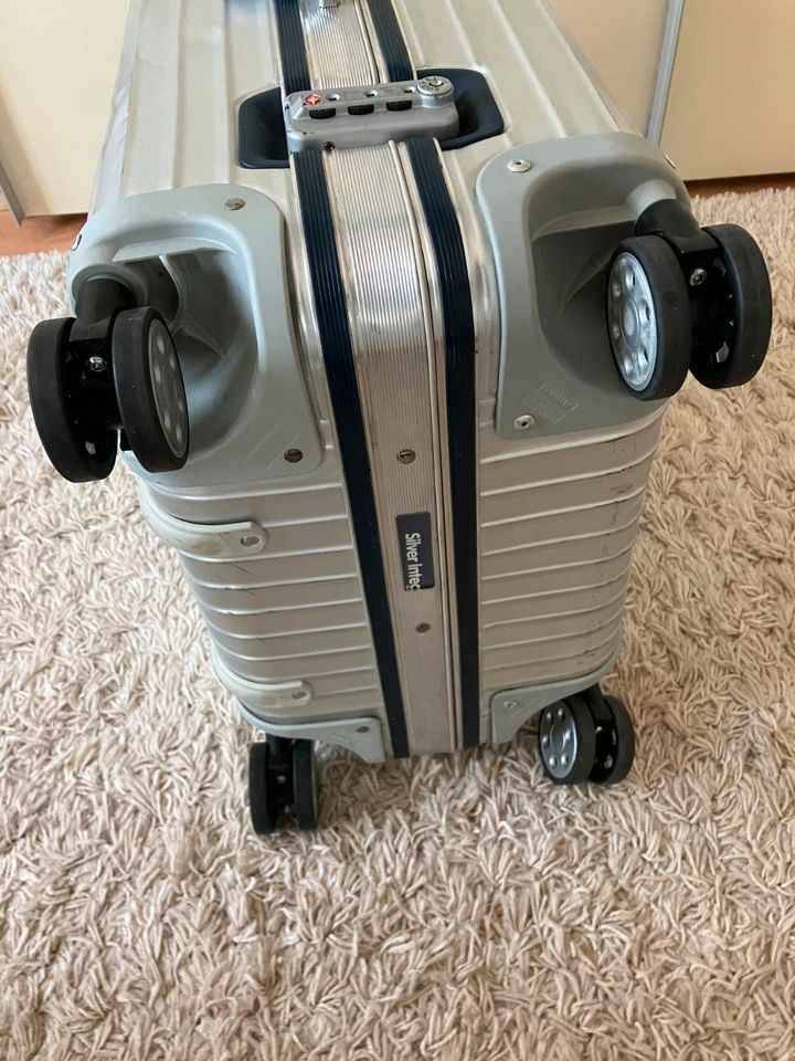 RIMOWA Koffer Multiwheel Trolley Alu Gepäck Silver Integral M in Frankfurt am Main