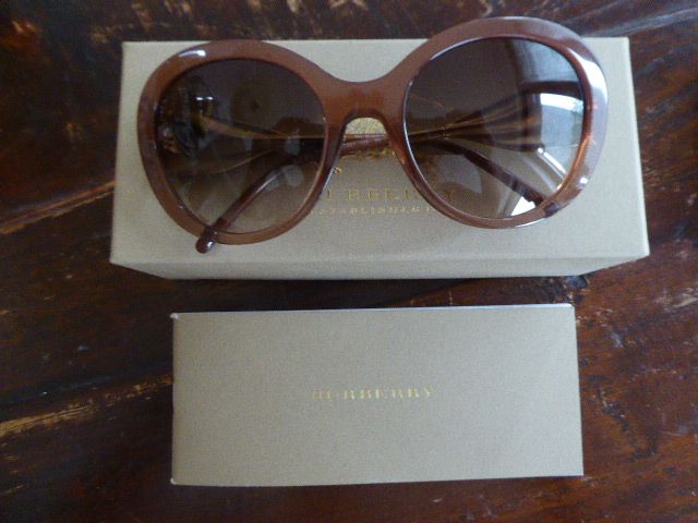 Sonnenbrille von " Burberry" NEU in Wiesbaden