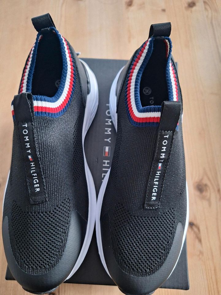 Sneaker von Tommy Hilfiger in Burtenbach