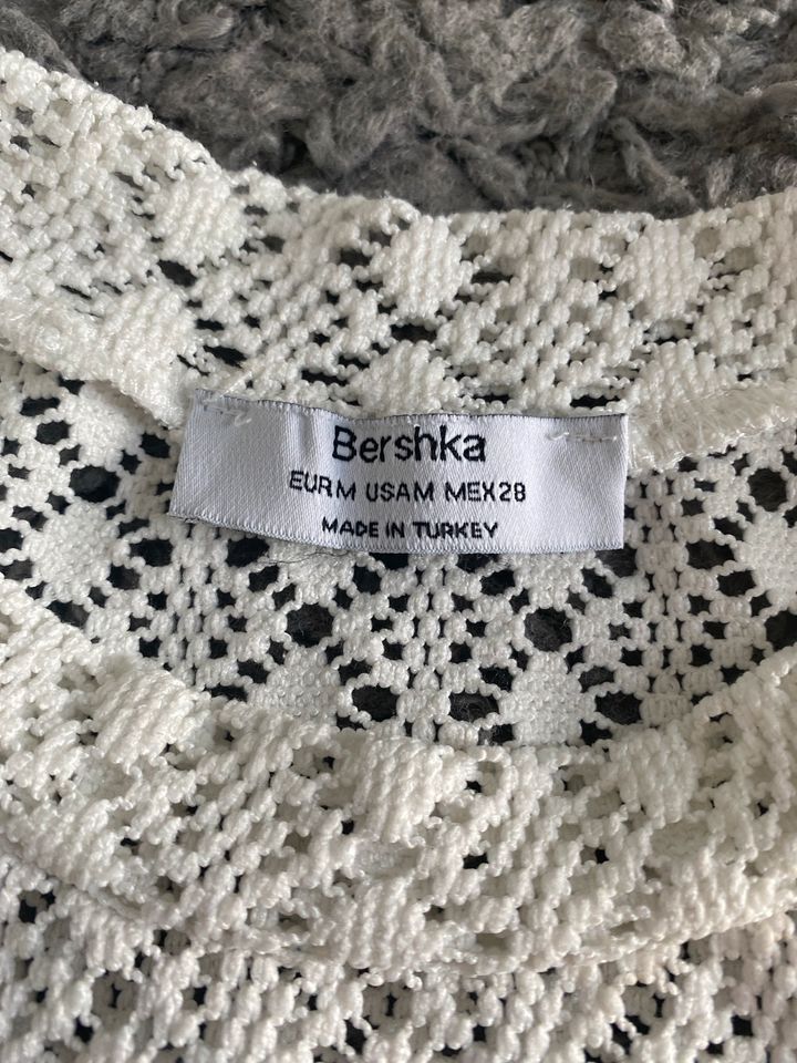 Bershka Oberteil in Pilsach