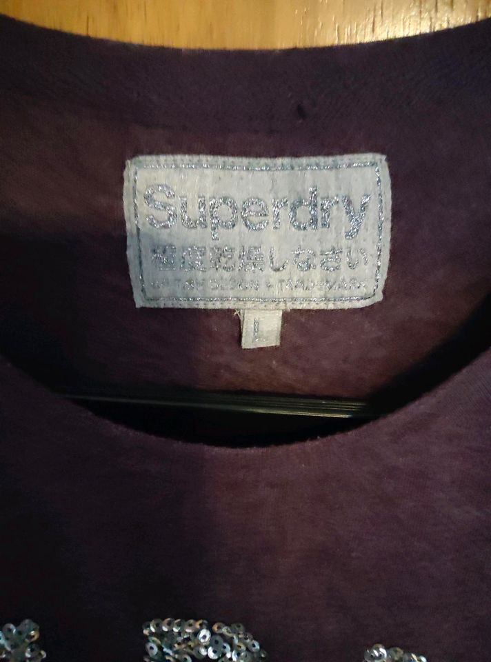 Superdry T-Shirt Größe L (fällt kleiner aus) in Moorrege