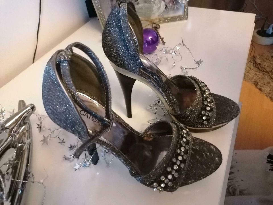 Silvester Schuhe ❤️ Party Highheels Silber Glitzer Gr 39♥️ in Gifhorn