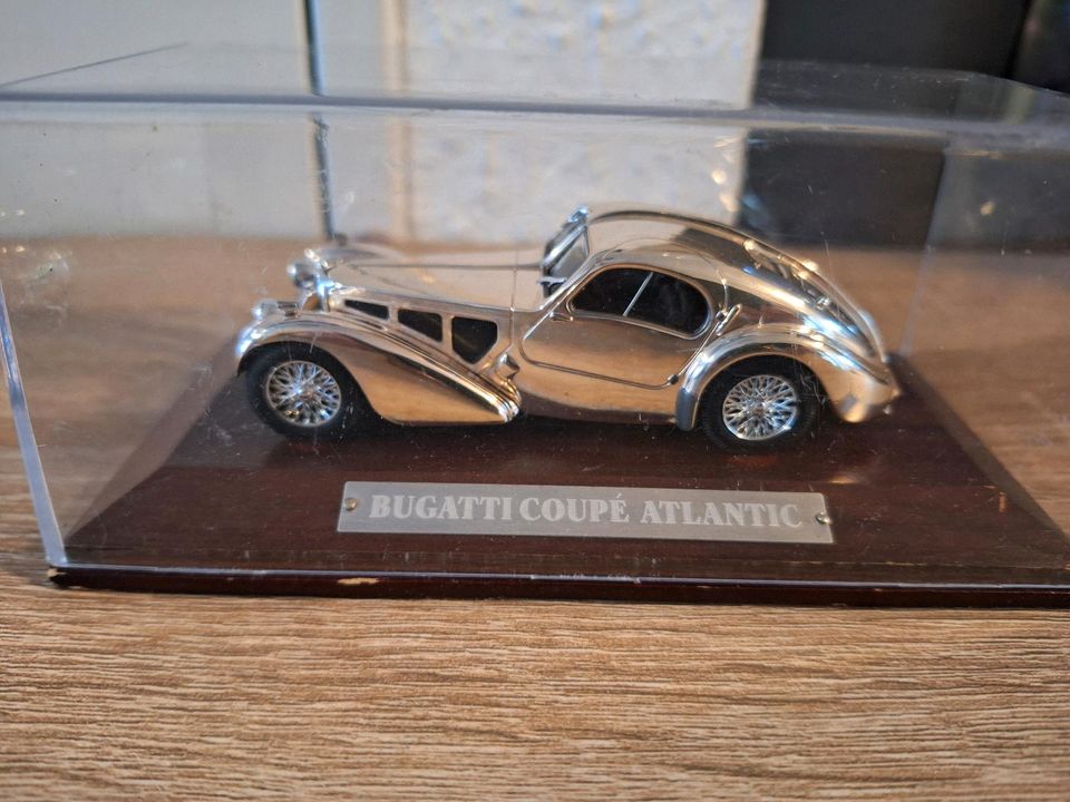 Bugatti Coupé Atlantic Modellauto in Duisburg