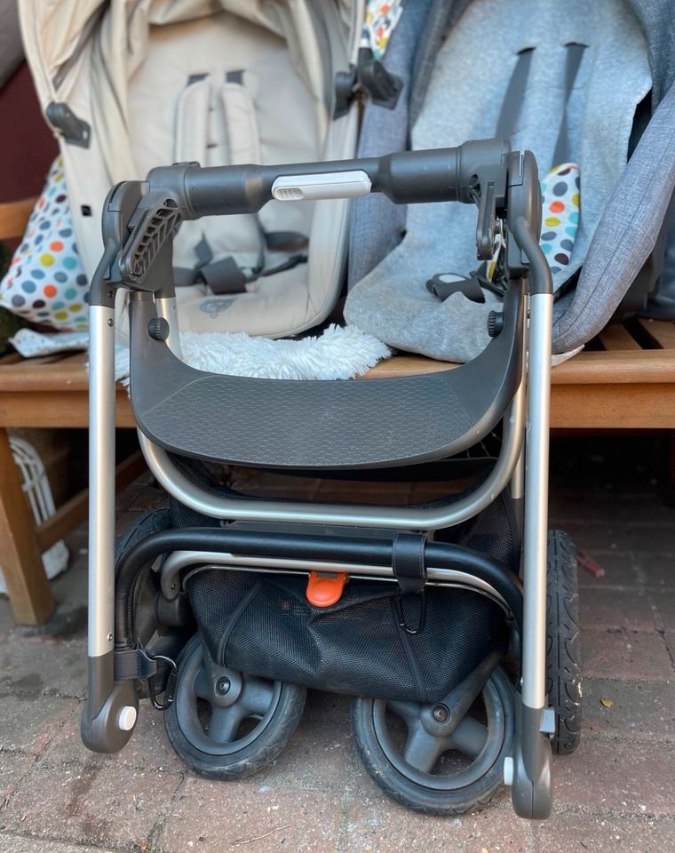 Kinderwagen Stokke Scoot V3 Wickeltasche Babyschale in Hamburg