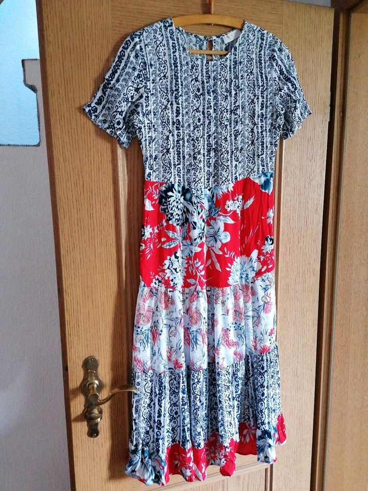 Kleid Gr. 34 in Lucka