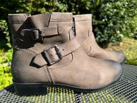 Buffalo London Schuhe Stiefel Größe 40 Hessen - Friedberg (Hessen) Vorschau