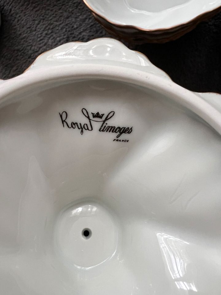 Royal Limoges Grand Siecle 84 teilig Geschirrset in Tönisvorst