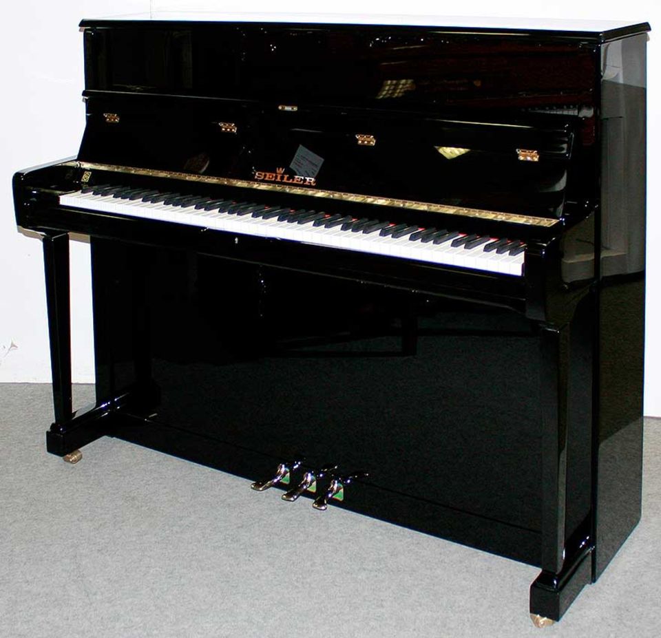 Klavier Seiler 118 K schwarz poliert, Bauj.1985, 5 Jahre Garantie in Egestorf
