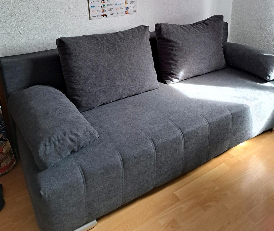 Ausziehbares Sofa in Altötting