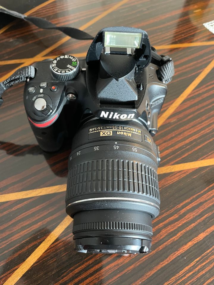 Nikon Digitalkamera D3200 in Braak