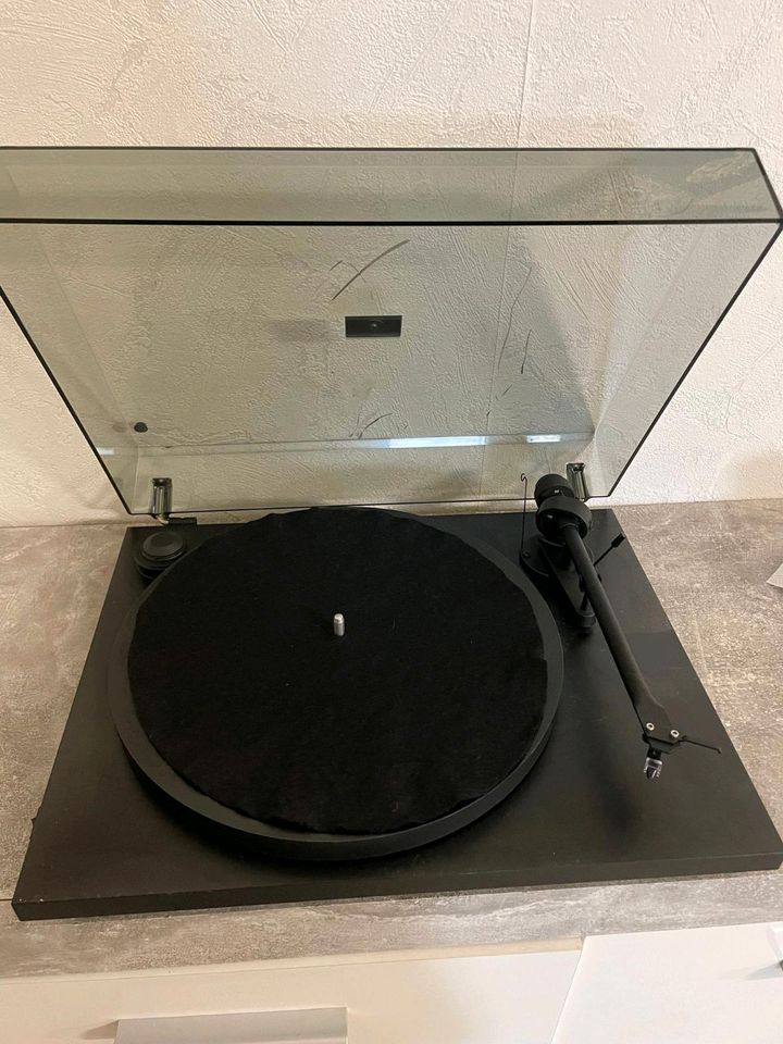 PRO-JECT DEBUT CARBON EVO in Darmstadt
