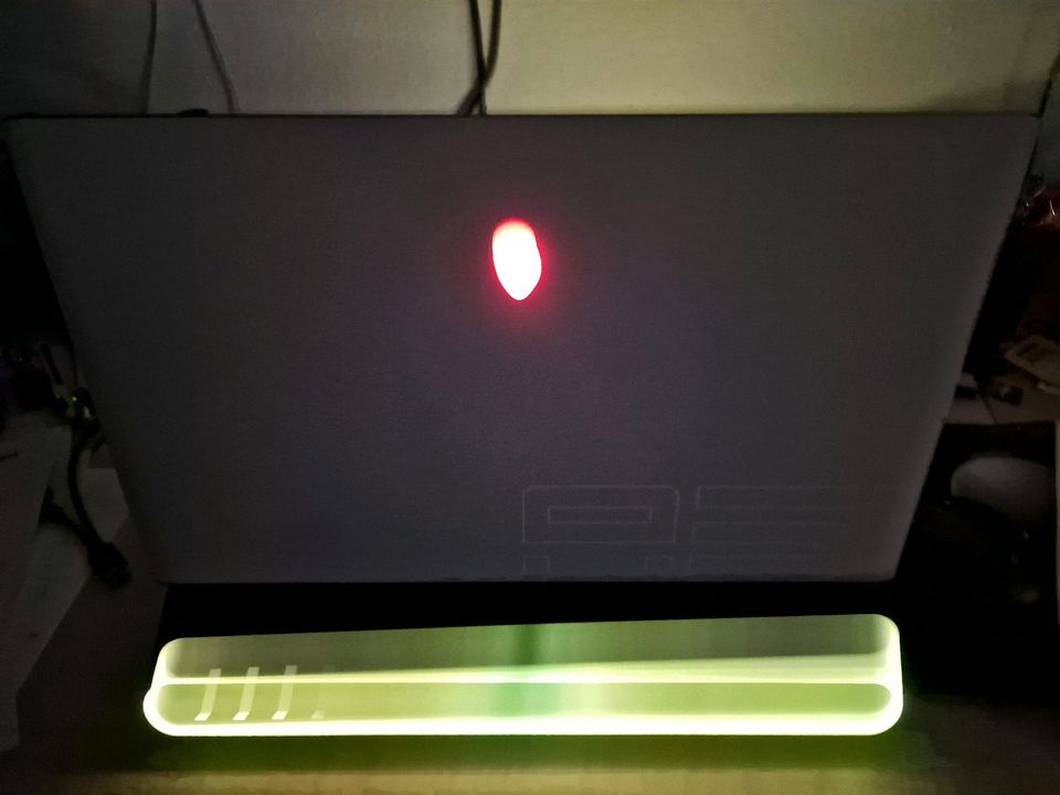 Alienware Area 51m R2 Gaming Laptop i9-10900K RTX2080 2,5 TB SSD in Eichenau