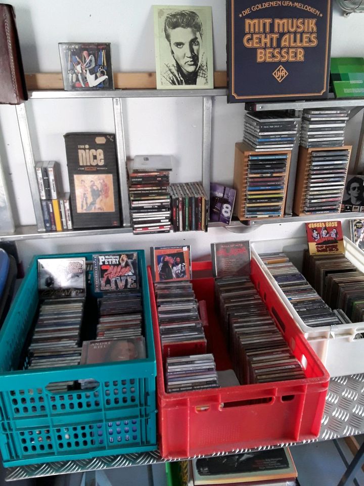 3000 Single Schallplatten, CDs & Artverwandtes   mit Termin in Moers