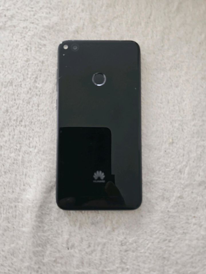 Huawei P8 Lite. 3GB Ram,16 GB Speicher in Castrop-Rauxel