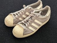 Adidas Superstar Gr. 37 1/3 gut grau Sachsen-Anhalt - Halle Vorschau