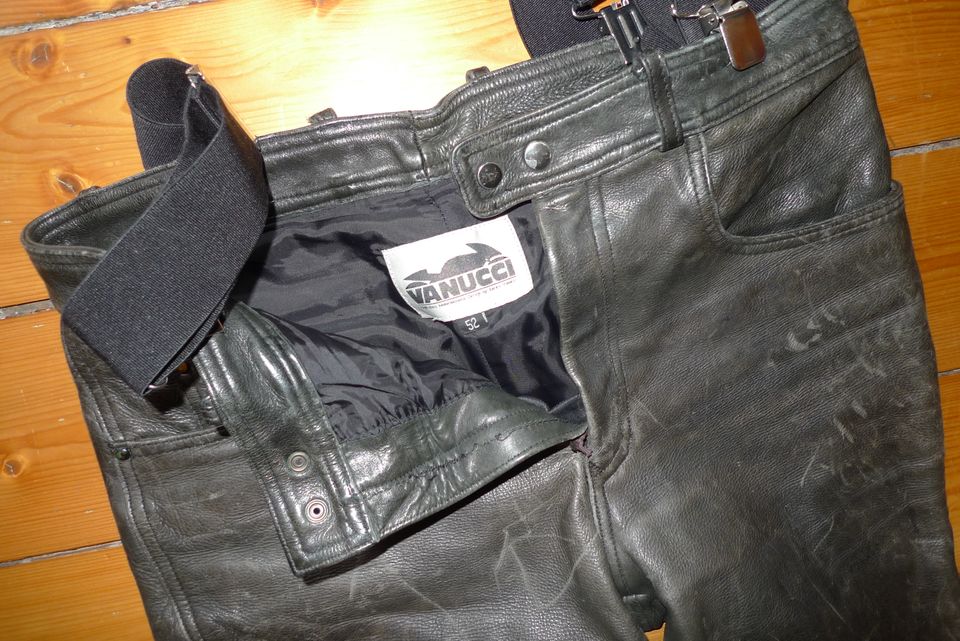 VANUCCI - Biker-Lederhose + Träger, Gr. 52 in Berlin