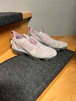Gut erhaltene Vapormax Nike Gr 40 lila pink NP140€ Nordrhein-Westfalen - Bocholt Vorschau