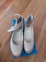CAPRICE-Schuhe / Gr. 40 (Farbton: sand/nude) / top Zustand Nordrhein-Westfalen - Langenberg Vorschau