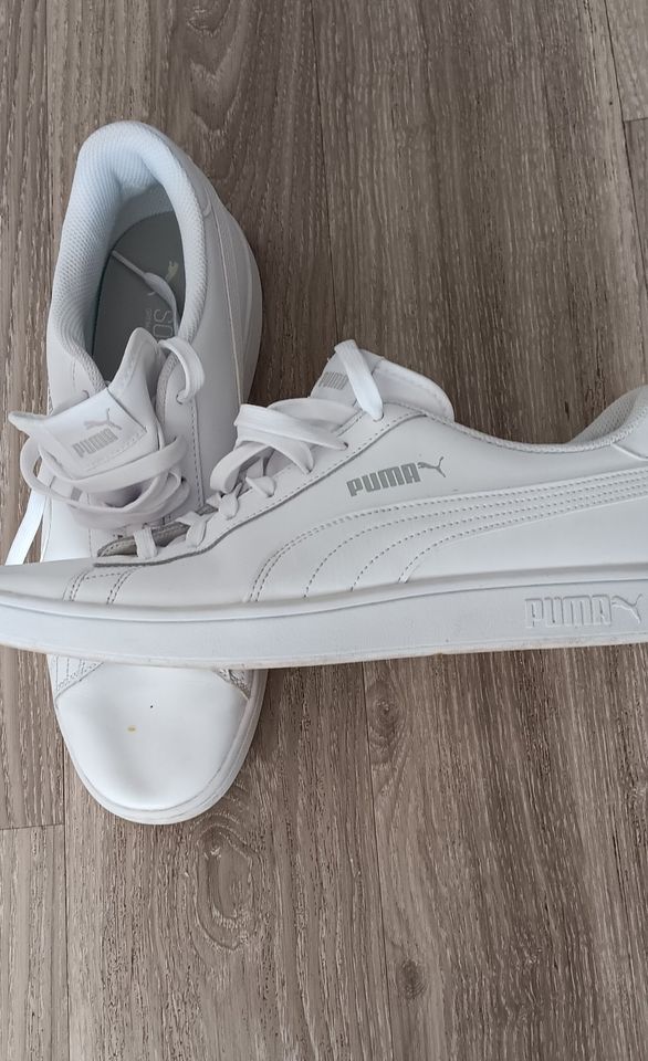 Puma Herren Schuhe  in Weiss Gr 47 in Düsseldorf