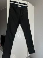 Beschichtete Jeans schwarz Damen Gr.38 L.34 Nordrhein-Westfalen - Wegberg Vorschau