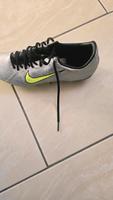 fussball schuhe  große  40.5 Nordrhein-Westfalen - Oberhausen Vorschau