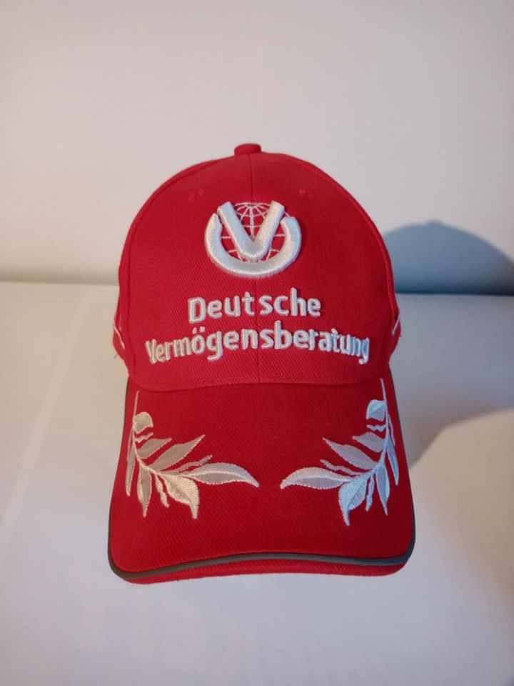 MICHAEL SCHUMACHER - FERRARI SCUDERIA - DVAG WORLD CHAMPION CAP in Oberhausen