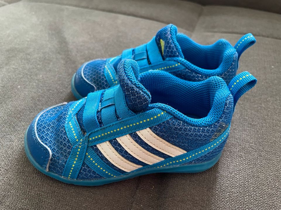 Schuhe ADIDAS Gr. 23 22 Kinderschuhe Sneaker Sportschuhe blau in