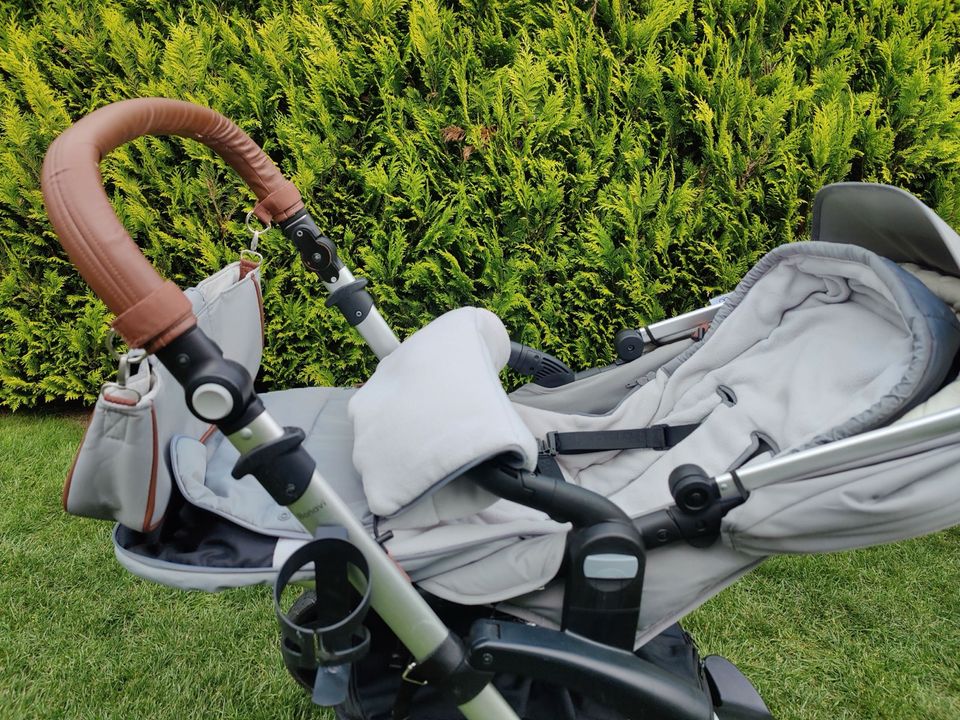 Bonavi Kinderwagen mit Babyschale und Sportsitz in Lebach