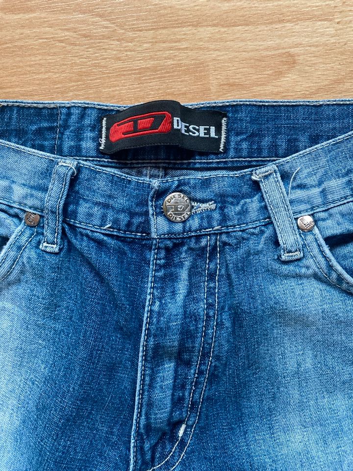 Diesel Jeans Bootcut Gr. 28, Top Zustand in Pulheim
