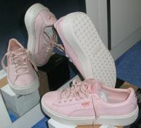 neue modische PUMA Suede Platform Sample Signiert, UK 4,5 = 37,5 Bayern - Dietfurt an der Altmühl Vorschau