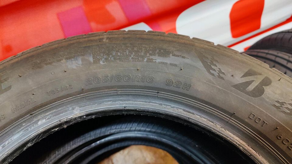 2 Stück 205/60R16 Sommerreifen BRIDGESTONE in Überlingen