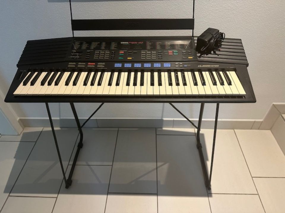 Keyboard Yamaha PSR-47 in Köln