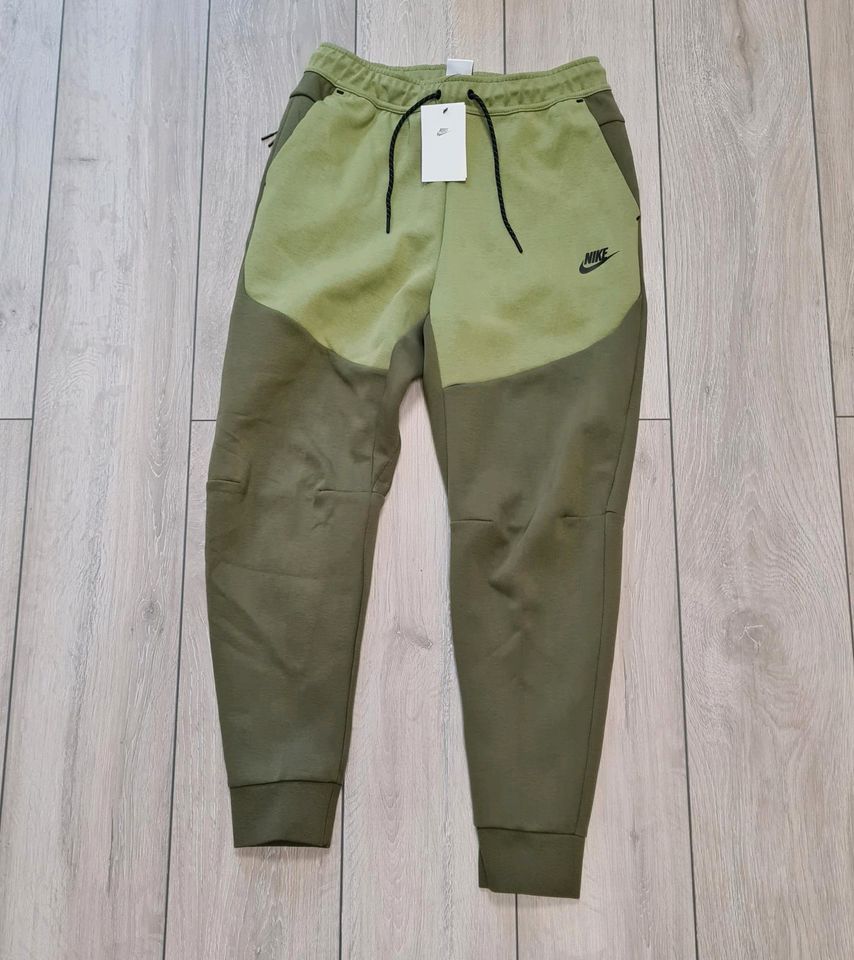 **NEU**|Nike Tech Fleece Hose |Oliv|Gr.M in Frechen