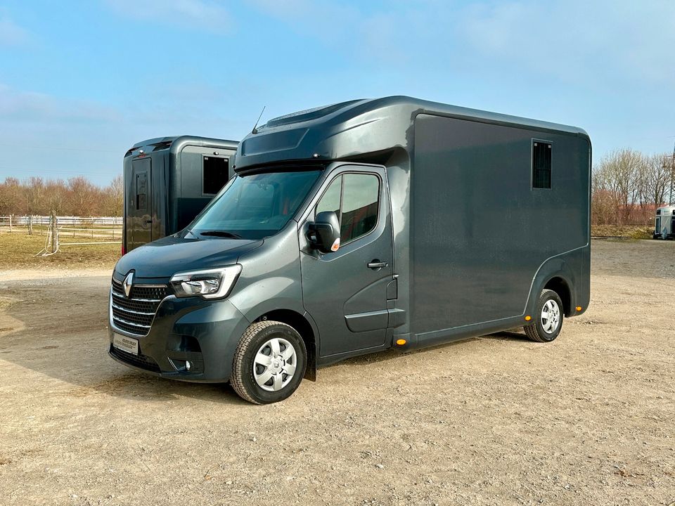 RENAULT 2-Pferdetransporter LKW Sondermodel 2024 Vollausstat. NEU in Vaterstetten