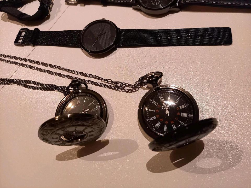 Schmuck Armband Uhr Taschenuhr Kette Anhänger Anker Totenkopf in Stralsund