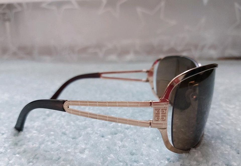 Sonnenbrille Givenchy Damen gold braun in München