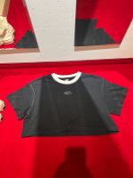 Nike Crop T-Shirt München - Untergiesing-Harlaching Vorschau