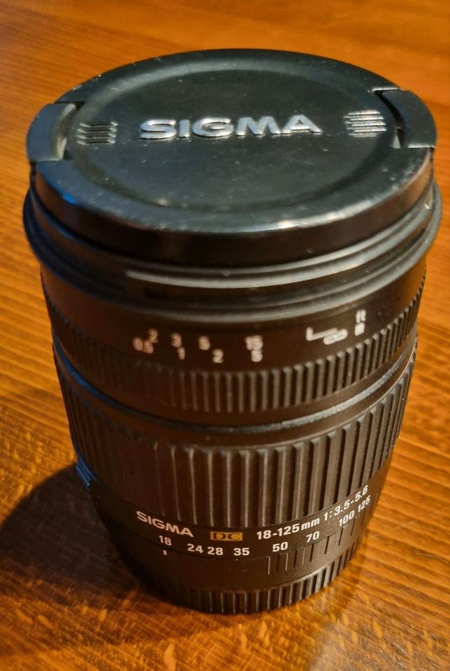 Sigma 18-125 mm Objektiv mit Canon Bajonett in Rickenbach