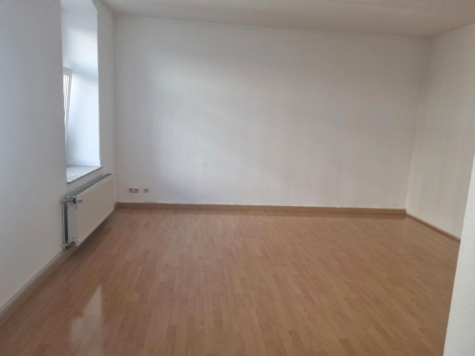 Nachmieter gesucht für zentrale 2-Raum-Wohnung in Gera