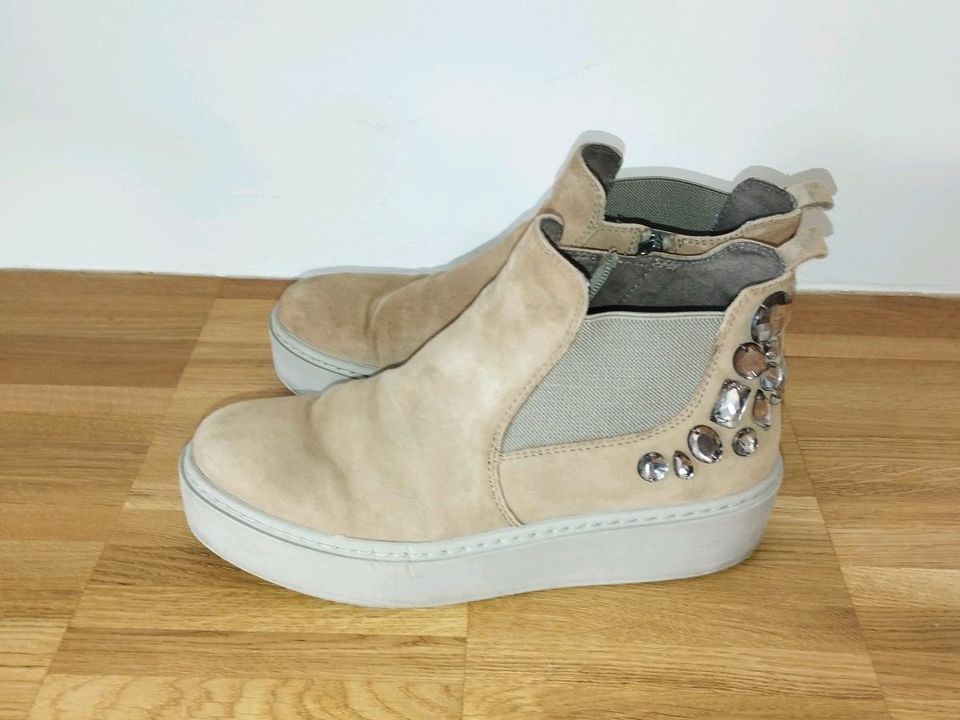 Tamaris Stiefelette Gr 37 beige Leder in Essen