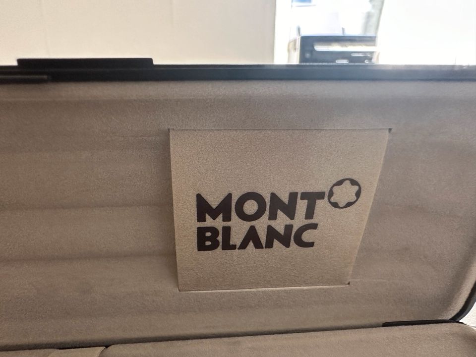 Mont blanc Stift mit Etui siehe Bilder Montblanc in Bremerhaven