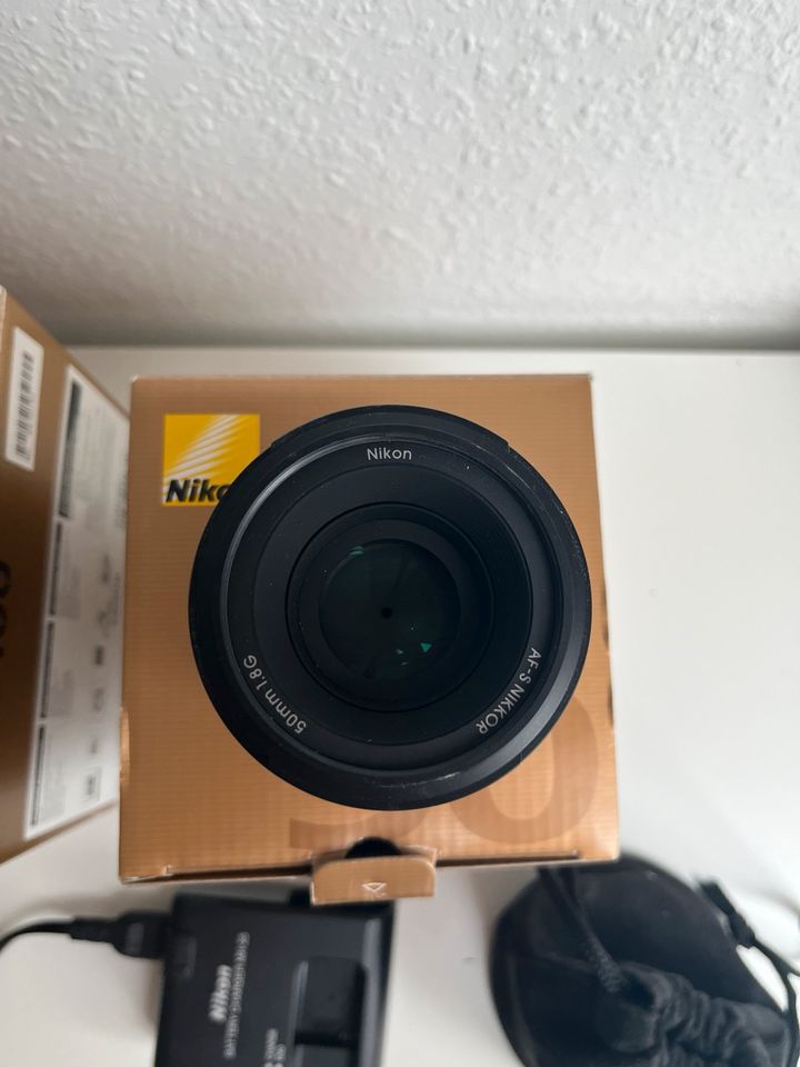 Nikon D7100 Spiegelreflexkamera mit Objektiv 50mm OVP in Braunschweig
