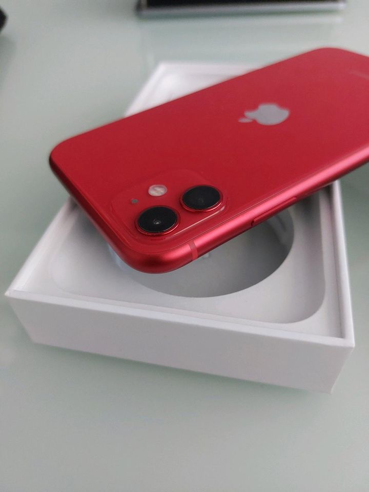 Apple iPhone 11 64GB Rot / Product Red - TOP Zustand in Bergkamen