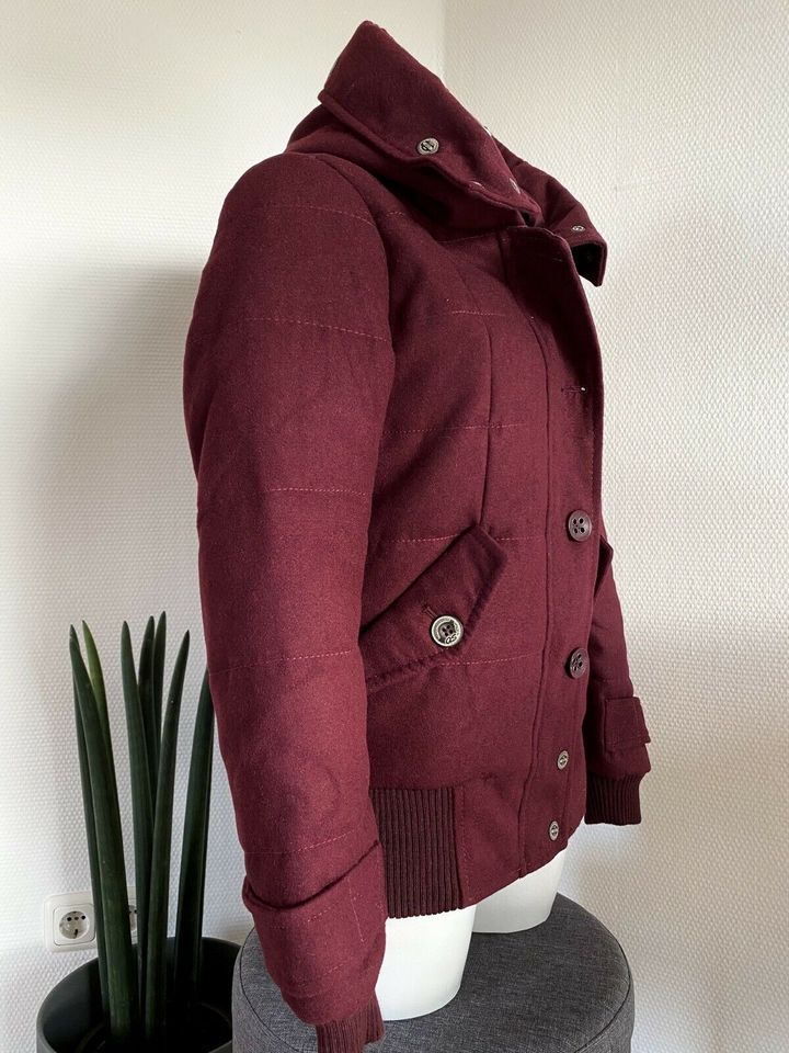 QS by s.OLIVER Winterjacke NEU, Gr.XS in bordeaux rot in Wulfsen